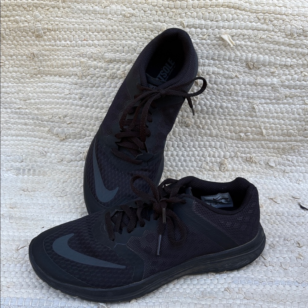 Nike Black Athletic Shoes